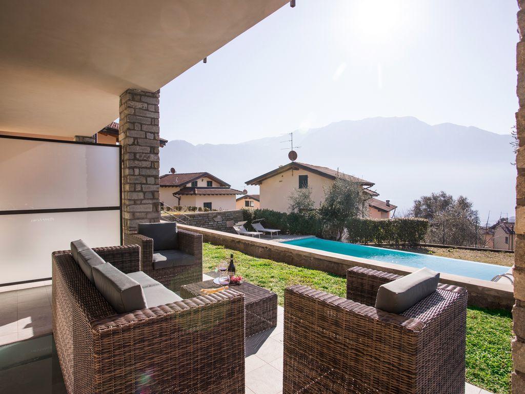 Ossuccio Grande C Home With Pool Sleeps 12 By Italian Apartments Комо Экстерьер фото