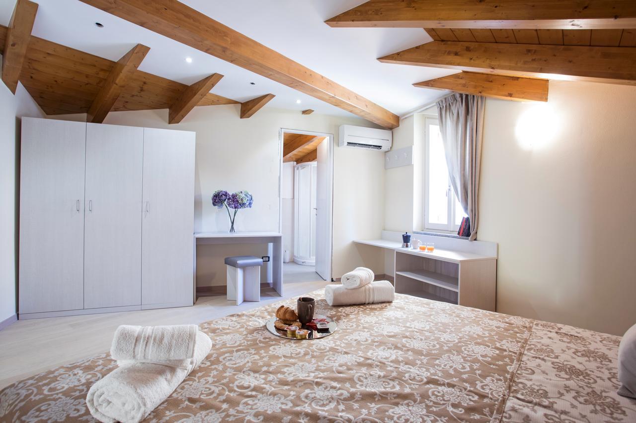 Ossuccio Grande C Home With Pool Sleeps 12 By Italian Apartments Комо Экстерьер фото