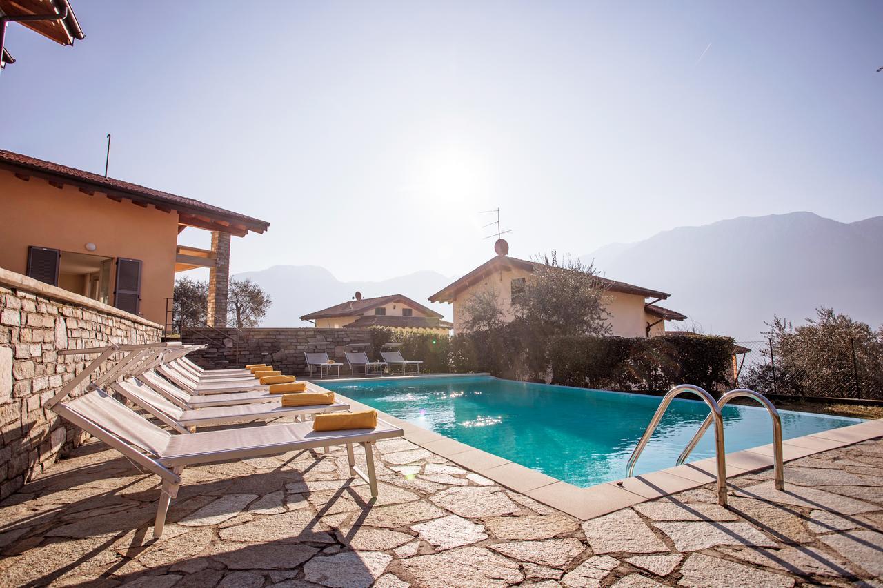 Ossuccio Grande C Home With Pool Sleeps 12 By Italian Apartments Комо Экстерьер фото