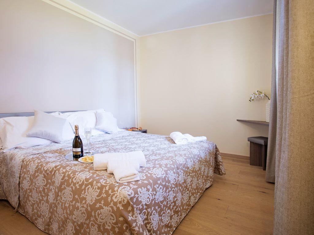Ossuccio Grande C Home With Pool Sleeps 12 By Italian Apartments Комо Экстерьер фото